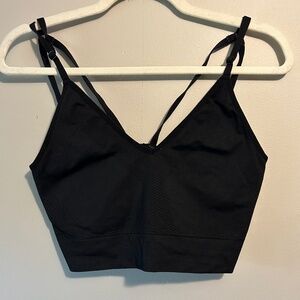 Knix- seamless/ wireless bra- size large